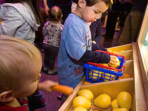 children pretend grocery shopping.